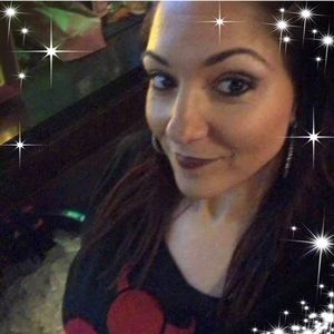 Meet your Posher, Renee